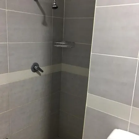 Flat Ergli Apartment Velipoje