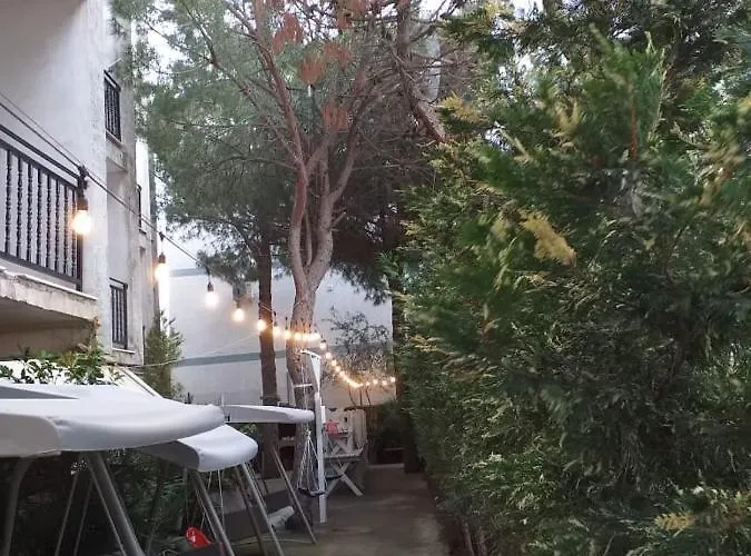 Flat Ergli Velipojë